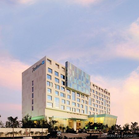 Radisson Blu Hotel Pune Kharadi Exterior photo